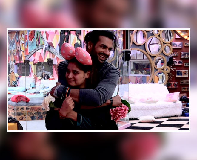 Big Boss Season  Love Affair Between Arti Singh Vishal Aditya Singh