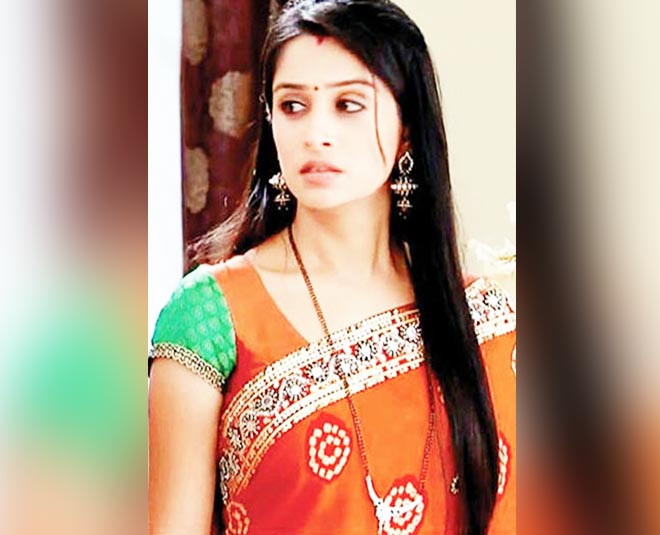 deepika mangalsutra design