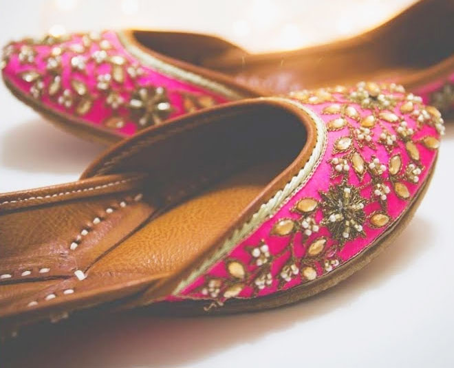 footwear perfect for indo western outfit ()