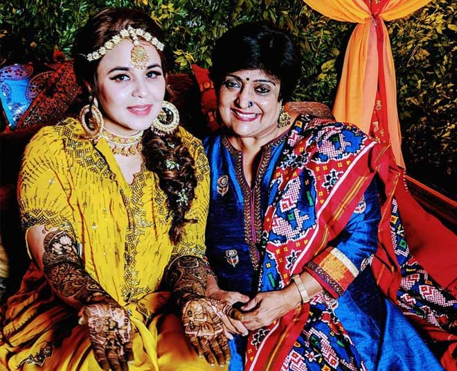 ginni chatrath bridal mehendi designs pictures