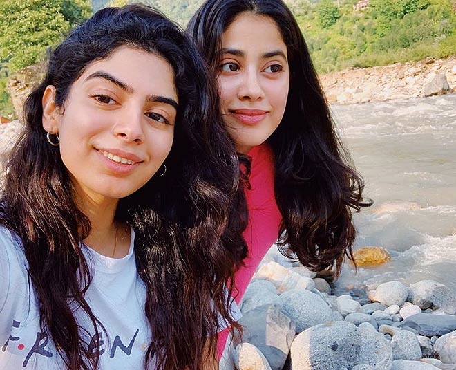 janhvi kapoor sister khushi kapoor beautiful look
