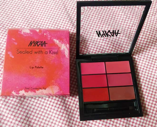 Nykaa sealed with a deals kiss lip palette