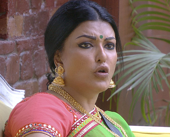 bigg boss  koena mitra evicted from house because of salman khan inside 