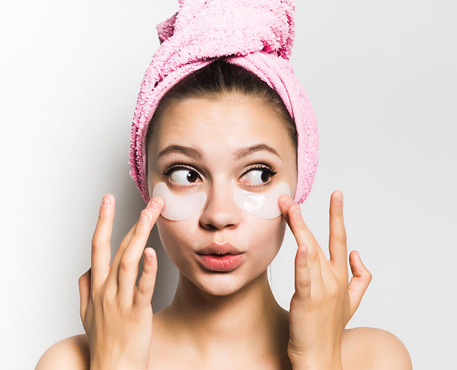 diy-eye-masks-use-these-natural-remedies-to-say-goodbye-to-puffy-eyes