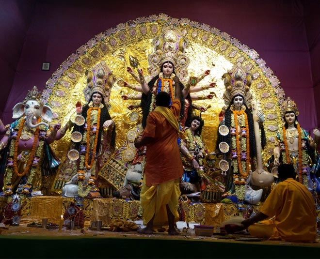 Durga Puja 2019 Must Visit 6 Durga Pandal In Delhi | Durga Puja 2019 ...