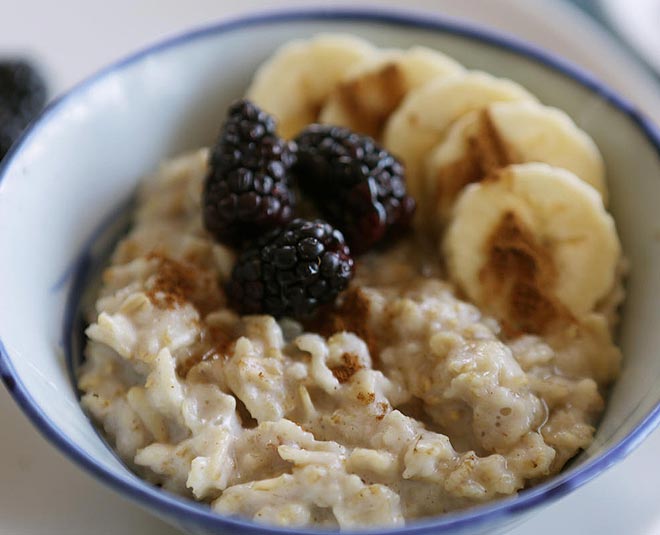 फाइबर वाला ओटमील healthy food for breakfast oatmeal inside