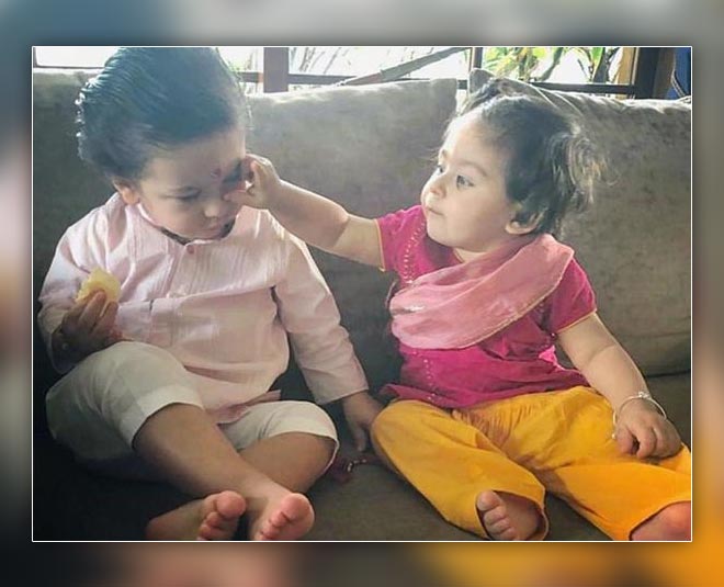 कंट्रास्ट रंग का सलवार सूट- inaaya and taimur