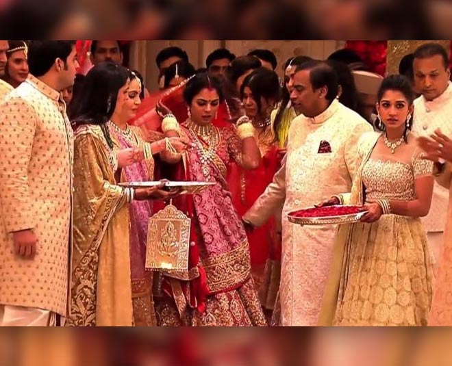 Photos All The Glamorous Details From Isha Ambani Piramals Birthday