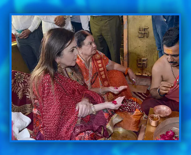 isha wedding card ambani
