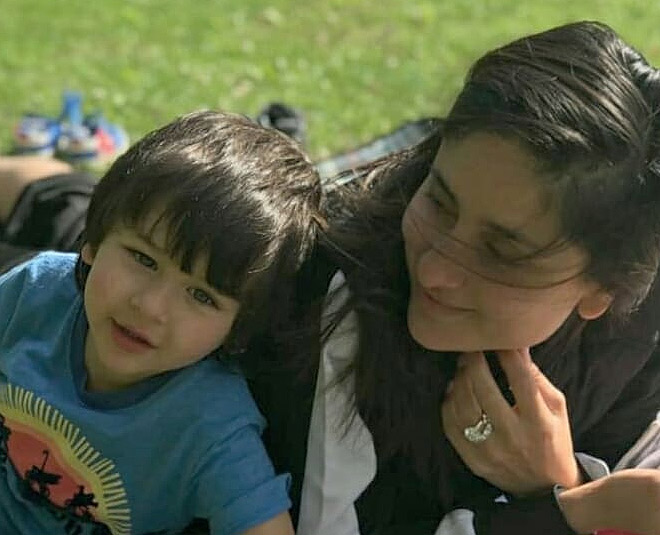 kareena kapoor with taimur happy moments inside 