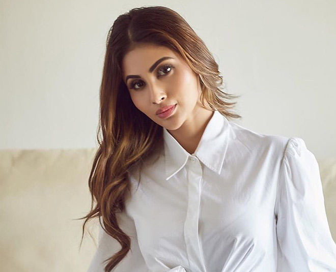 mouni roy beautiful hair