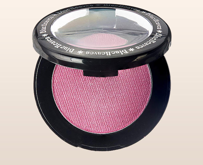 pink blusher