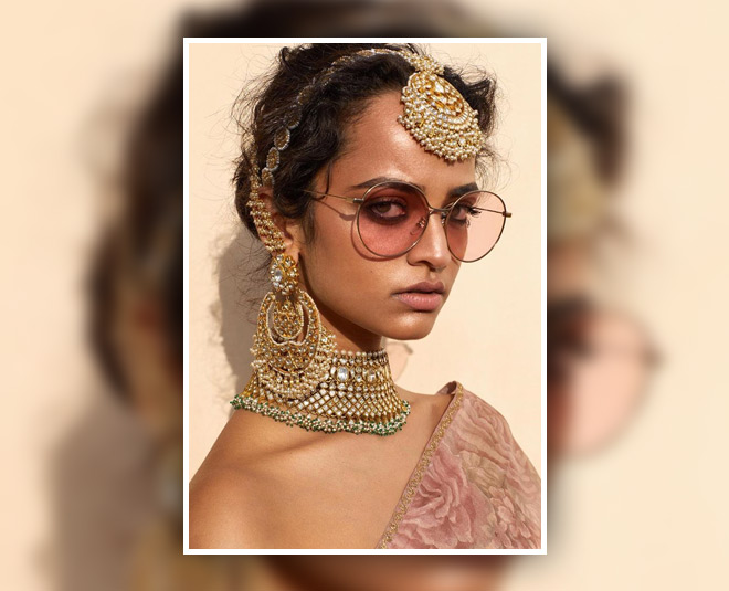 Sabyasachi jhumka hot sale