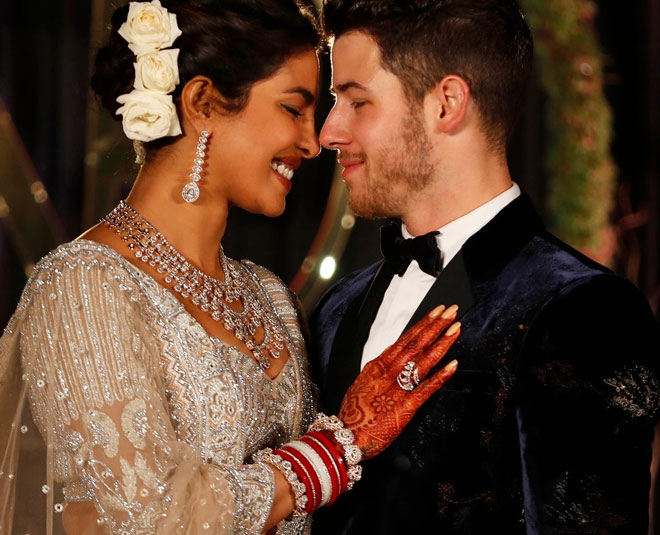 signs that tell you have right life partner  inside three