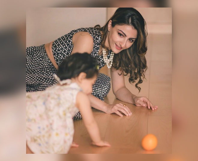 soha ali khan inaaya cute moments two