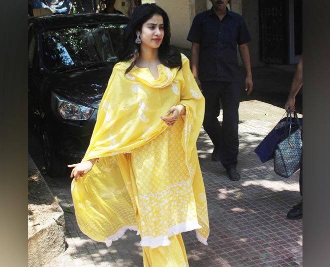 yellow trend  inside 