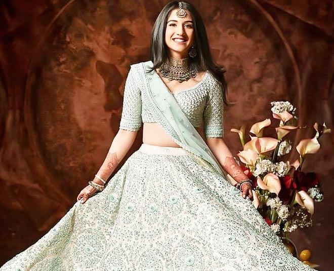 Choti Bahu Radhika Merchant  Stunning Makeup Looks