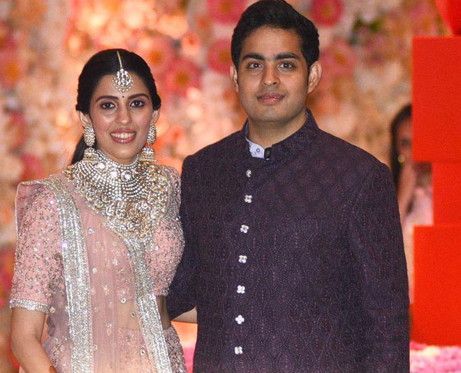 Akash Ambani And Shloka Mehta Are Most Adorable Couple These Pics Are Proof Herzindagi 9967