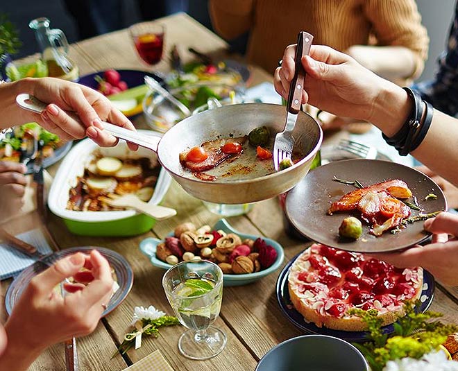 avoid eating together inside 