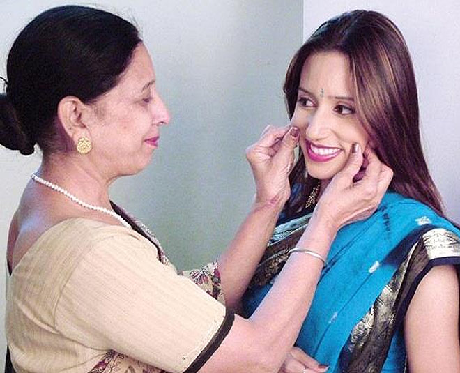 become favorite of her mother in law  inside 