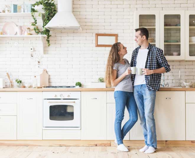 discuss regularly couples for a happy relationship inside 