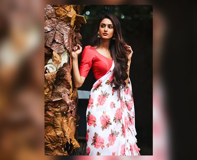 erica fernandis beautiful hair inside 