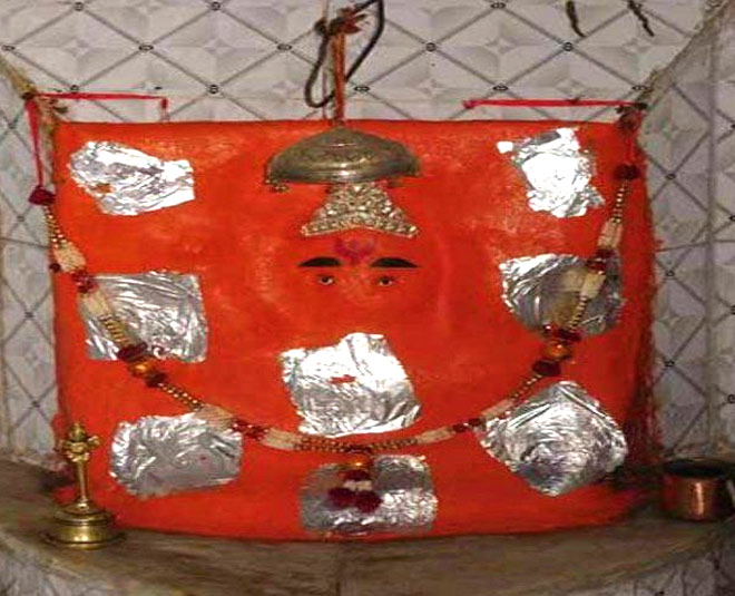 ganesh and hanuman are worshipped inside 