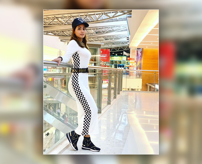 hina khan working hard inside 