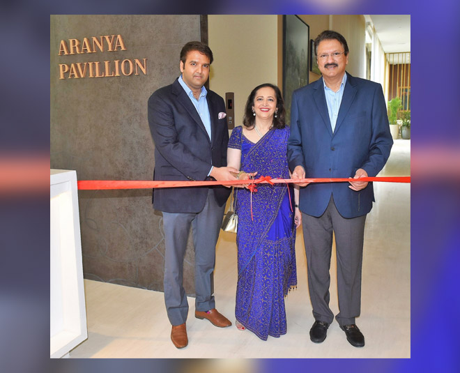 honeymoon of isha ambani