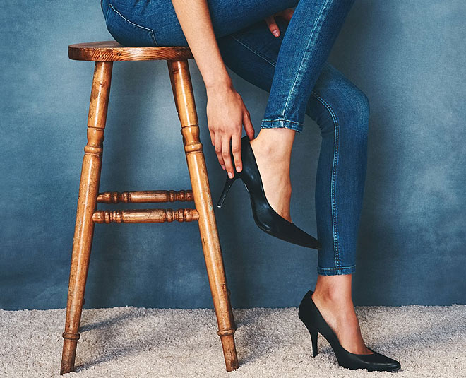 how to walk in heels plus size