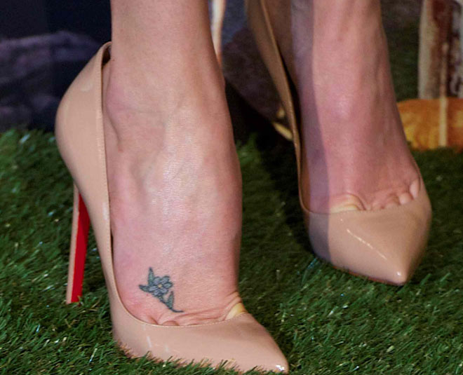 how to walk quietly in heels