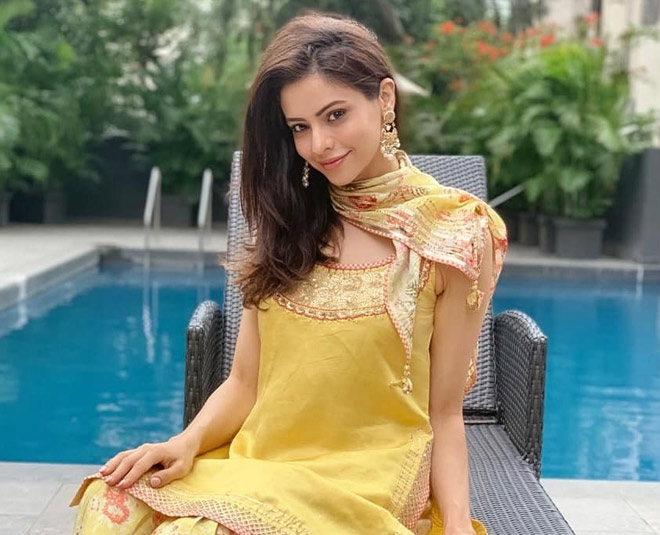 instagram account aamna sharif