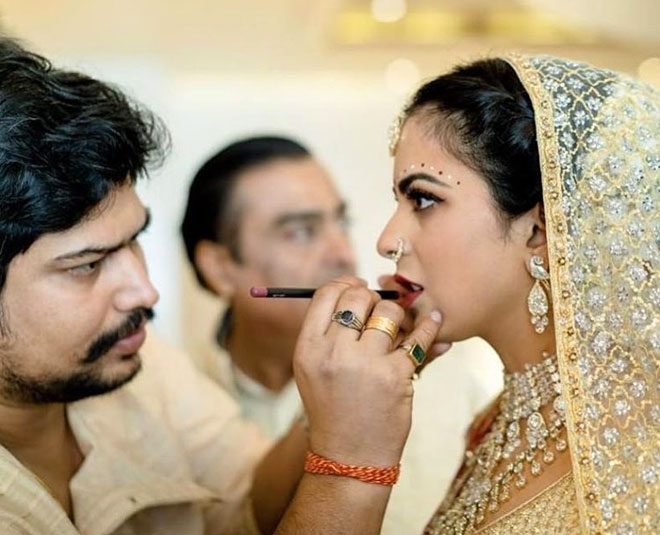 isha ambani nude makeup