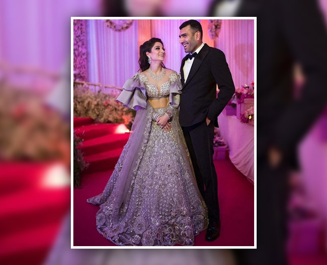 metallic lehenga styles for your wedding to look different inside 