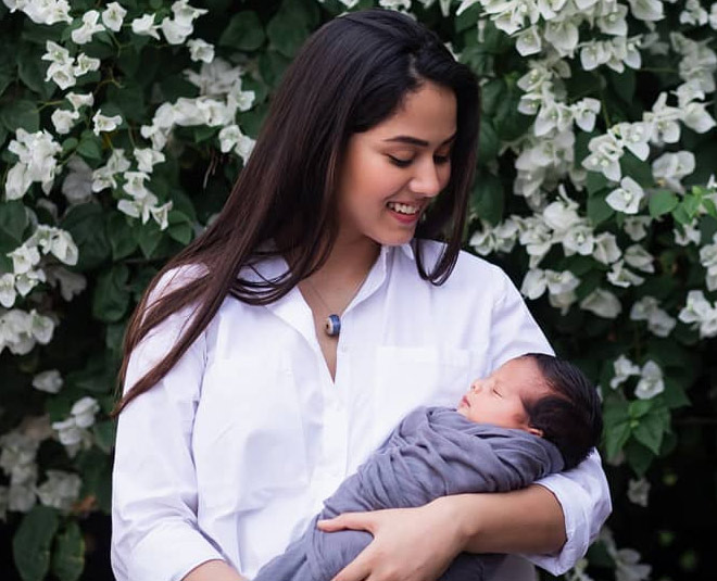 mira zain adorable pc