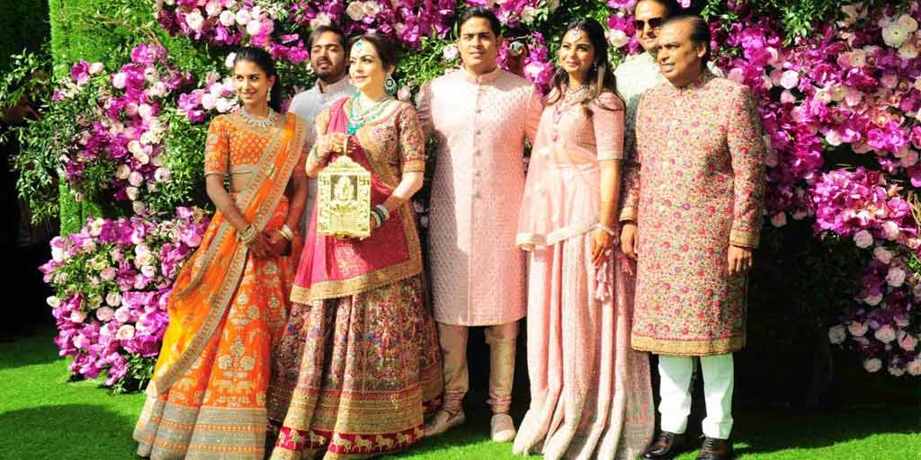 See Pics: Nita Ambani Is The Coolest Mother-In-Law To Anand Piramal And ...