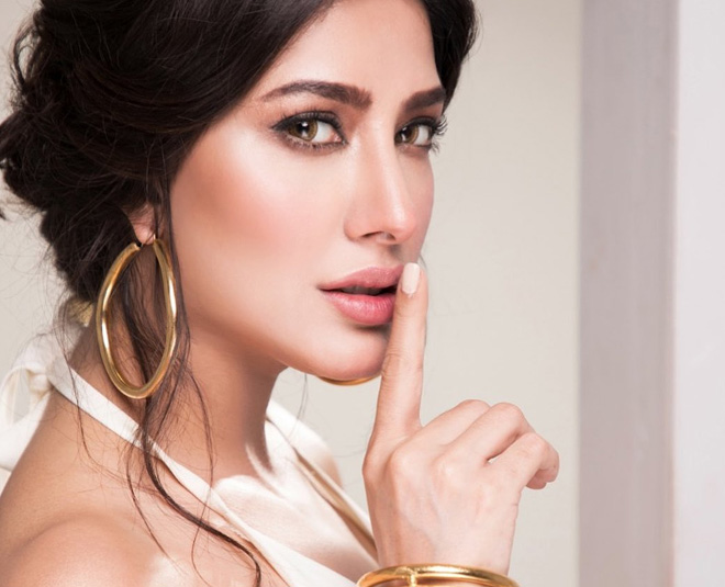 pakistani actress mehwish hayat critic bollywood inside 