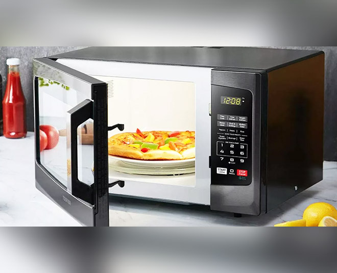 https://images.herzindagi.info/image/2019/Sep/precautions-to-take-while-heating-food-in-microwave.jpg