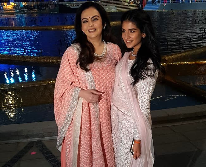 Nita Ambani Shares Special Bond With Choti Bahu-To-Be Radhika Merchant ...