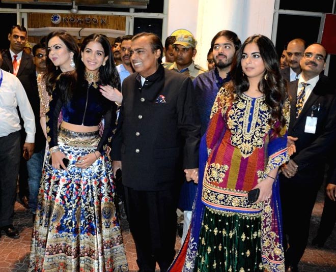 radhika merchant with nita ambani new pics