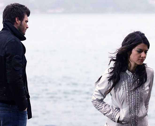 signs of a fraudulent boyfriends inside 