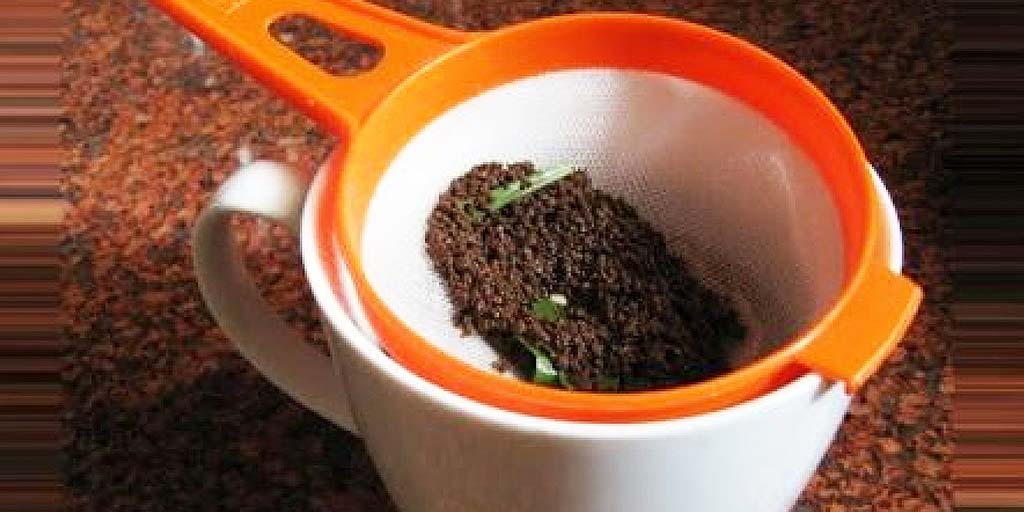 Various Ways You Can Use Left Over Tea Leavesबची चाय की पत्ती के फायदे