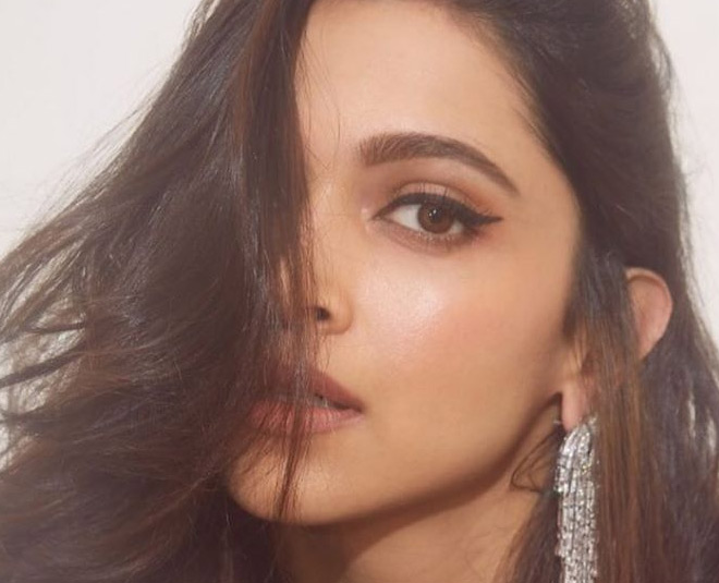 दीपिका का विंग्ड लाइनर white eyeliner looks black girl