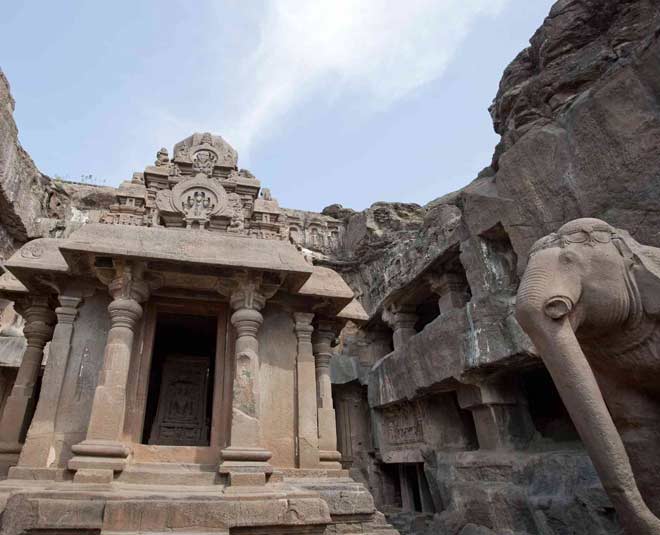 शिल्पकारी का अनोखा संगम अजंता और अलोरा ajanta alora world art day