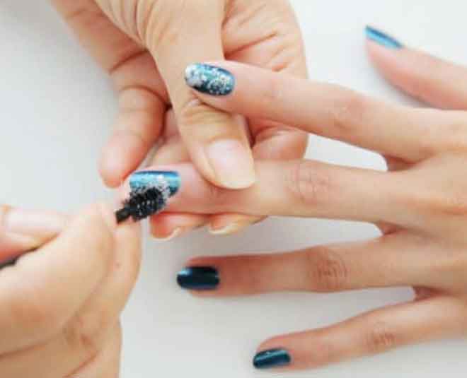 amazing use of mascara wands Inside