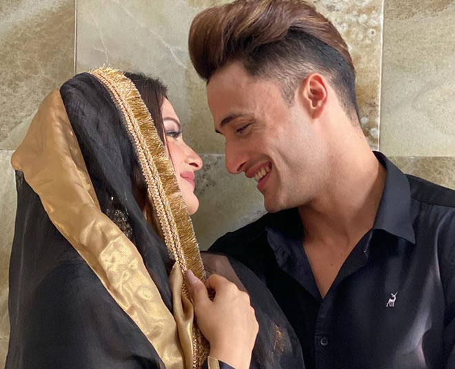 Asim Riaz And Himanshi Khurana Sizzle On The Cover Of Fitlook's April 2020  Issue | HerZindagi