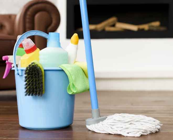 floor cleaning INSIDE