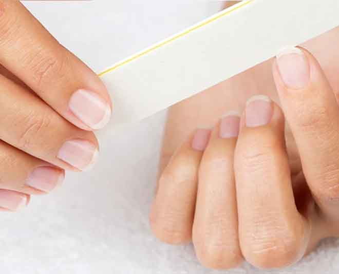 tips-to-do-french-tips-nails-without-guide-strips-in-hindi-tips-to-do