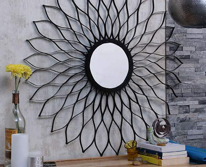 minimal decor pieces