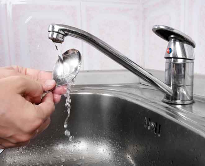 onion and garlic smell from your hands Inside